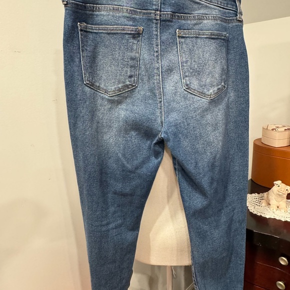 Celebrity Pink Blue Jeans - Picture 3 of 6